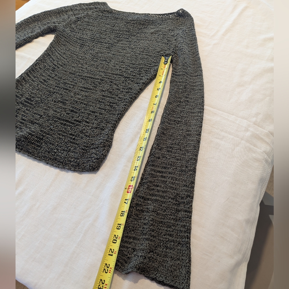 Dark green/Kaki Elegant Scoop Neck Knit Sweater with long Bell sleves XS fit S - Picture 7 of 8